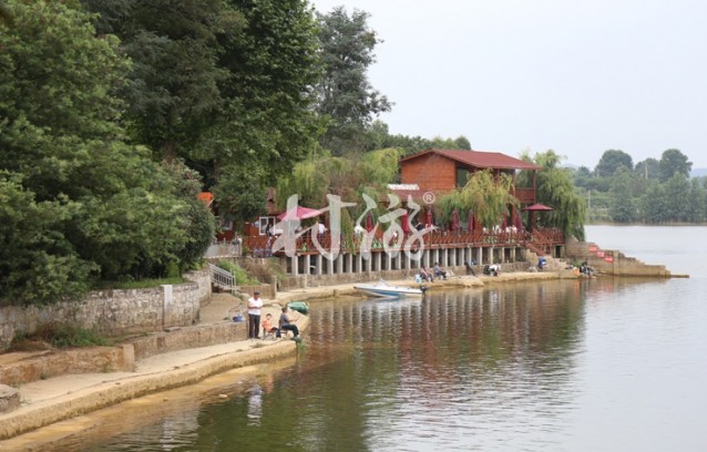 琊瓏生態(tài)盆景園