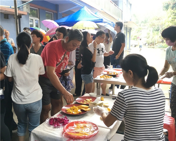 江門新會區(qū)羅坑第四屆芒果節(jié)人氣旺