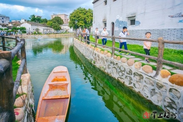 綠樹(shù)成蔭，白墻黛瓦…梅州立下十年之約，繪就美麗鄉(xiāng)村路線圖