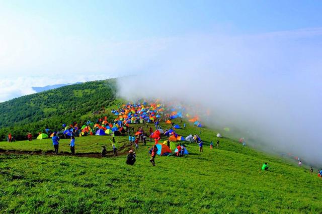 國(guó)內(nèi)十大野外露營(yíng)勝地，高山、梯田、海邊，圓你一個(gè)仲夏夜之夢(mèng)