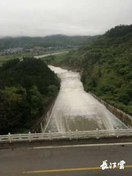 長江湖北段各站點水位全線上漲 湖北680座水庫超汛限水位