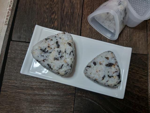 學生勞動教育研學實踐：動手制作超好吃的海苔肉松飯團