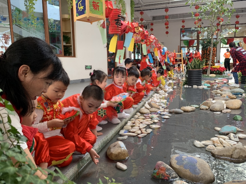 這所幼兒園將傳統(tǒng)節(jié)日納入課程，送一份幼兒園開學防疫指南