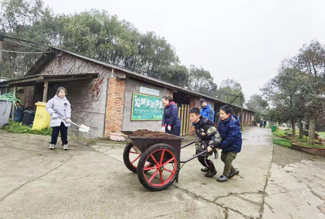 這個有機農(nóng)場4次轉(zhuǎn)型升級，靠親子科普教育活動提煉出全新盈利模式