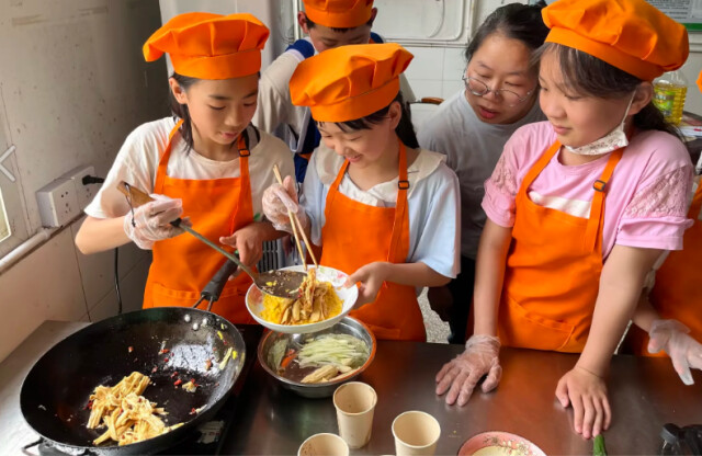 食材料理-面點制作-廚藝烹飪：勞動實踐課進校園，勞動技能大比拼