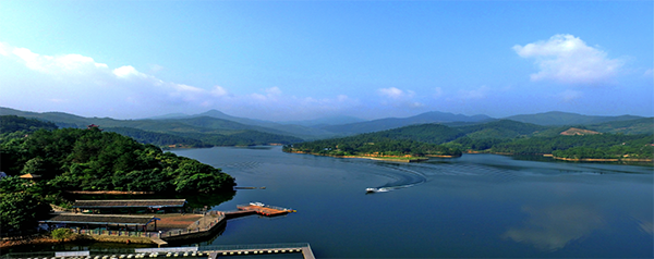 河南固始縣夏季消暑爛漫山林游：華陽湖景區(qū),西九華山風景區(qū)花千谷...